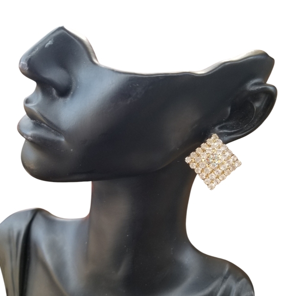 Vintage Jewelry - VINTAGE GOLDTONE & GLASS RHINESTONE DIAMOND SHAPE STATEMENT EARRINGS